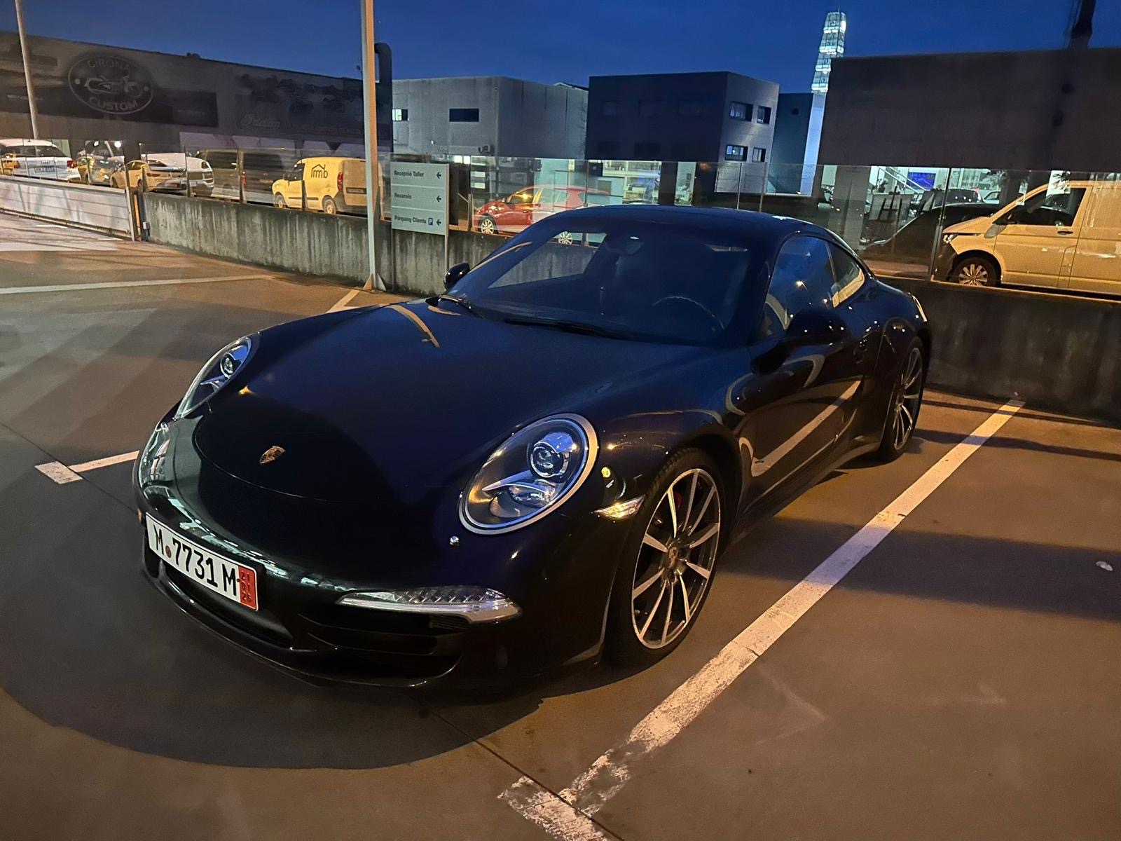 Porsche 911 Carrera 4S